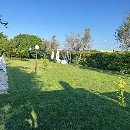 Paradiso Villa Latiano